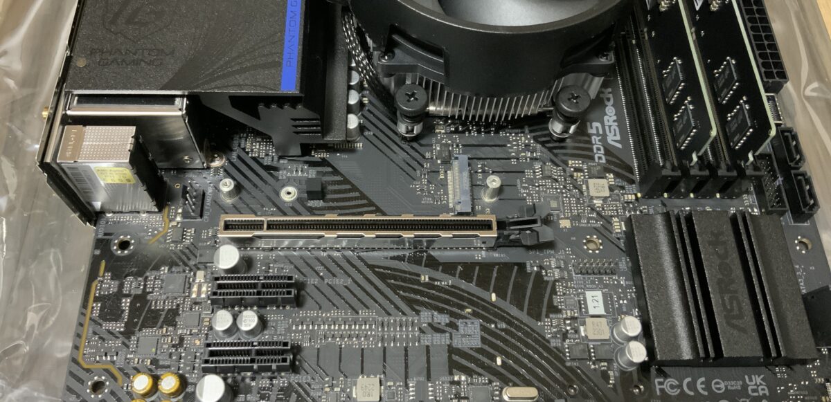 SSDの取り付け 2