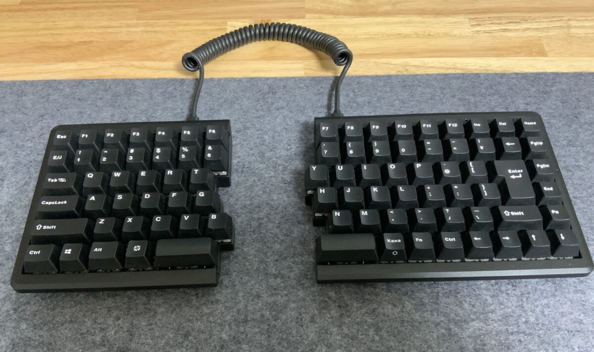 分割キーボード掃除前
