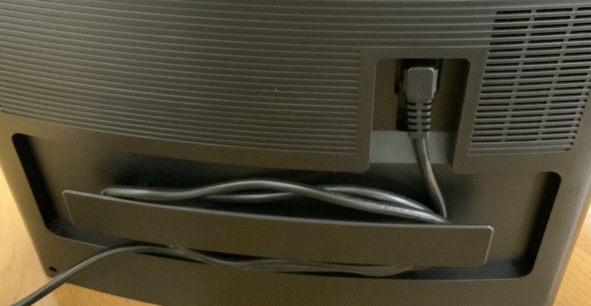 ECOVACS DEEBOT X1 OMNI 電源コードを巻く